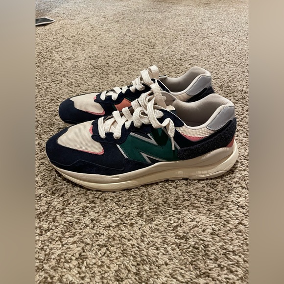 New Balance 5740 - Picture 1 of 5
